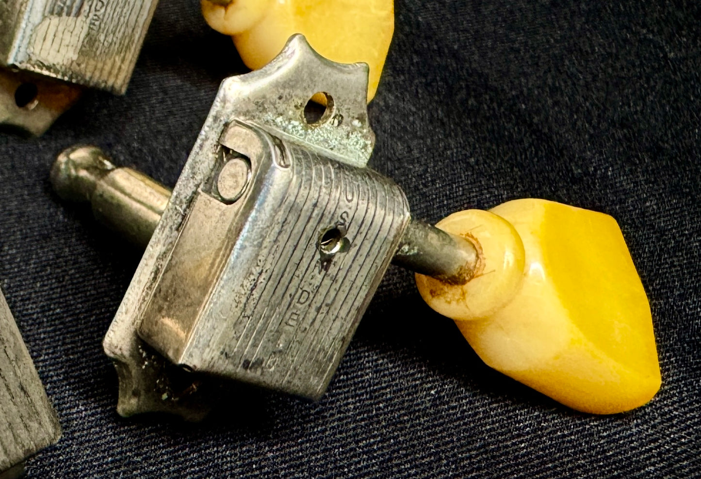 Gibson Kluson Aged Relic Nickel Single Line Single Ring KD-3-NPK 3x3 Guitar Tuning Machines