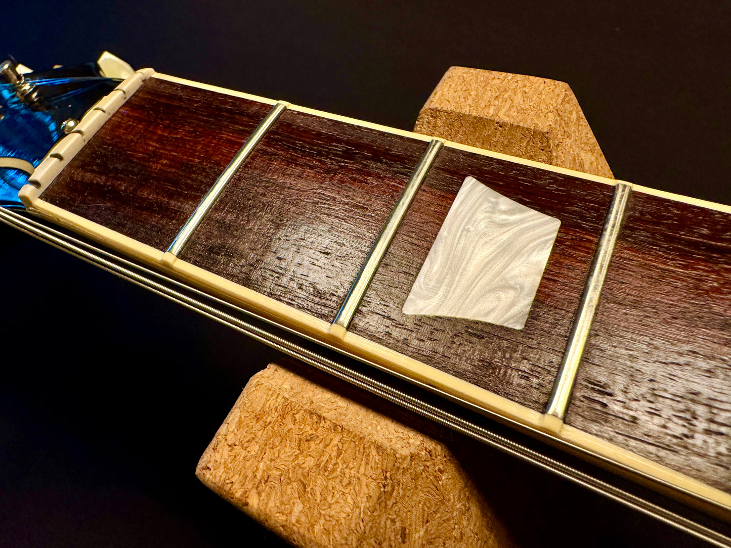 Gibson Les Paul Classic Honeyburst with R0 Reissue Vintage Makeover