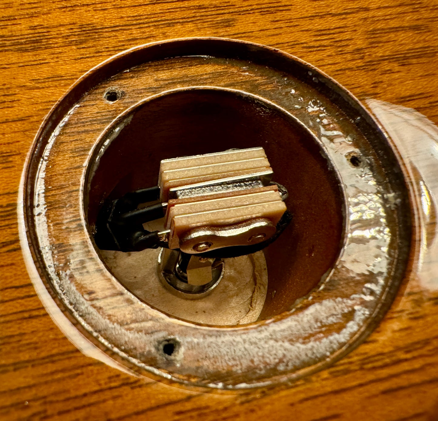 Gibson Les Paul Classic Honeyburst with R0 Reissue Vintage Makeover