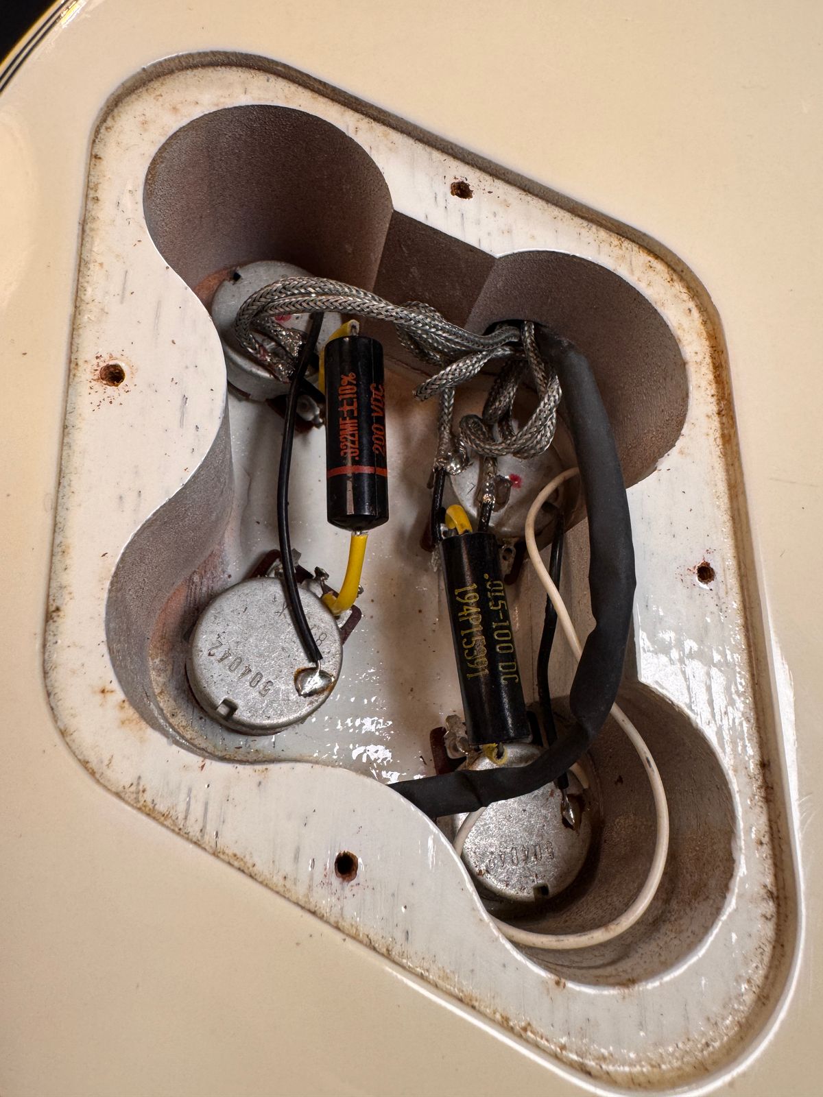 PREMIUM Luxe Radio PREMIUM Paper and Foil Sprague Black Beauty Capacitors .022uf Set OEM Gibson Murphy Lab SG Reissue Vintage Replica with Yellow Spaghetti Tube