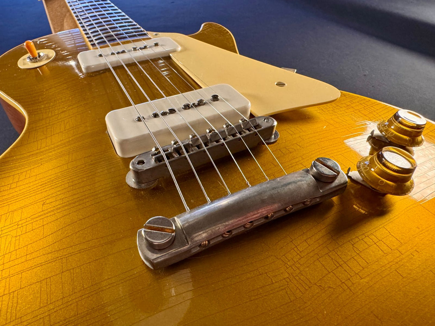 Gibson Custom Shop Reissue OEM ABR-1 Bridge with Posts Wheels and Lightweight Aluminum Tailpiece Set with Studs for USA Reissue Gibson Aged Nickel R9